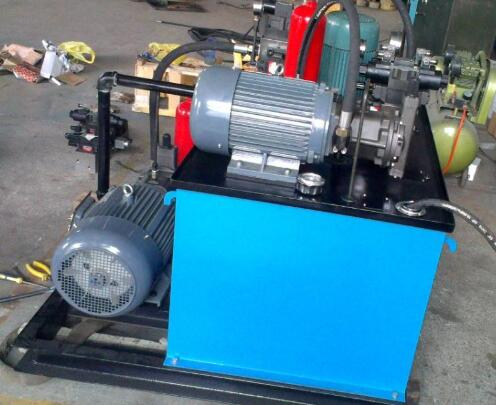 <a href=http://www1122kncomx.cn/news_article?news_id=108>液壓設(shè)備</a>